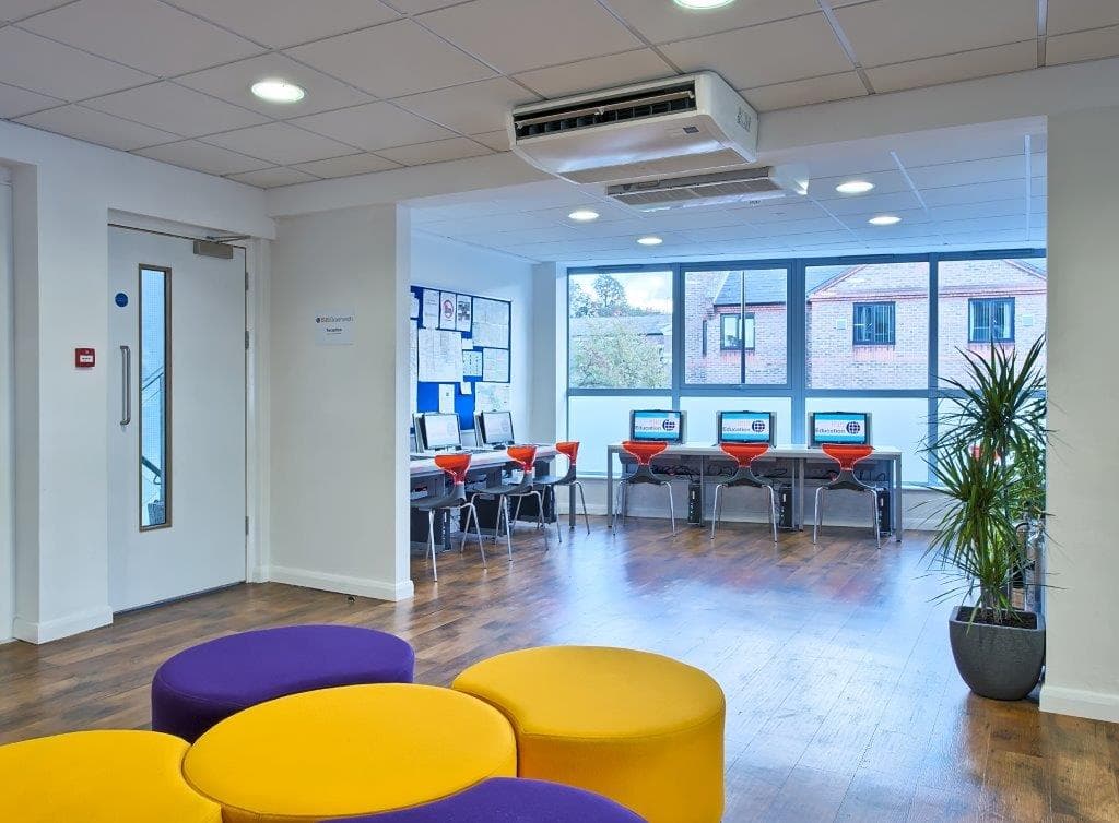 Oxford International English Schools/Greenwich 사진 21