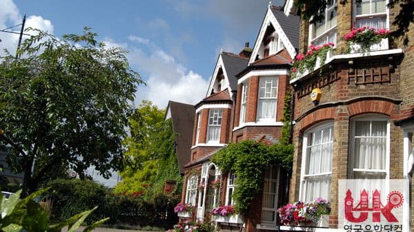 Wimbledon School of English (WSE)