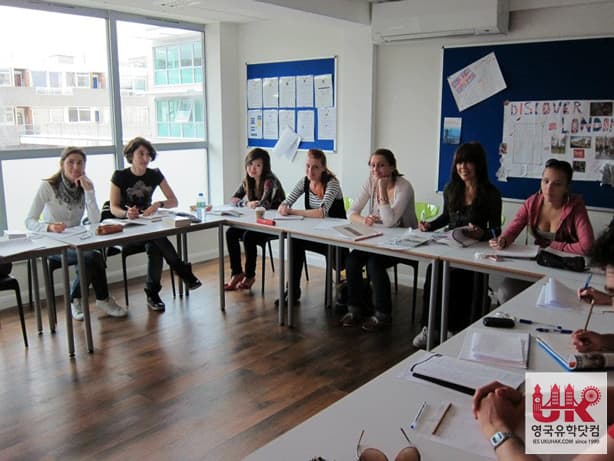 Oxford International English Schools/Greenwich 사진 10