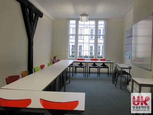 Oxford International English Schools/Oxford 사진 4