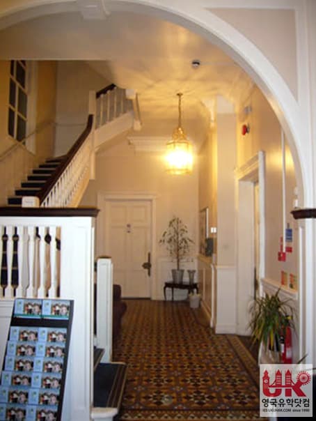 Frances King School of English 사진 7